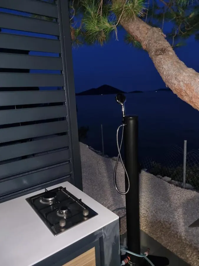 Hipo Camp Mobil Home Arta Pakostane Campsite