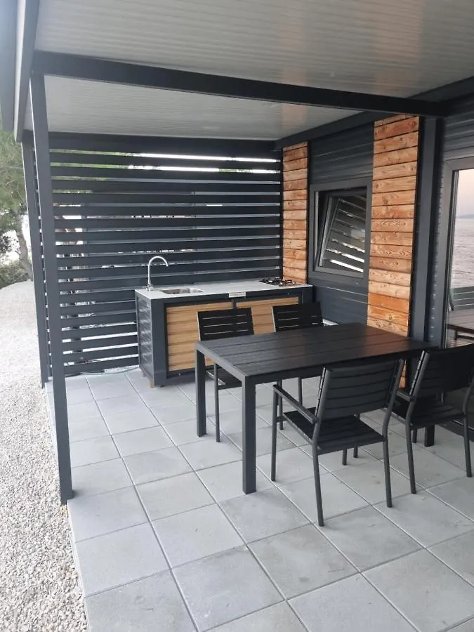 Hipo Camp Mobil Home Arta Pakostane Croatia