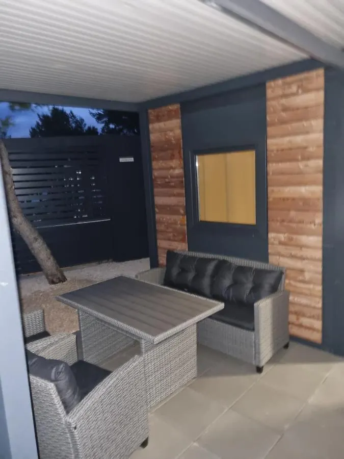 Hipo Camp Mobil Home Arta Pakostane 0*,  Croatia